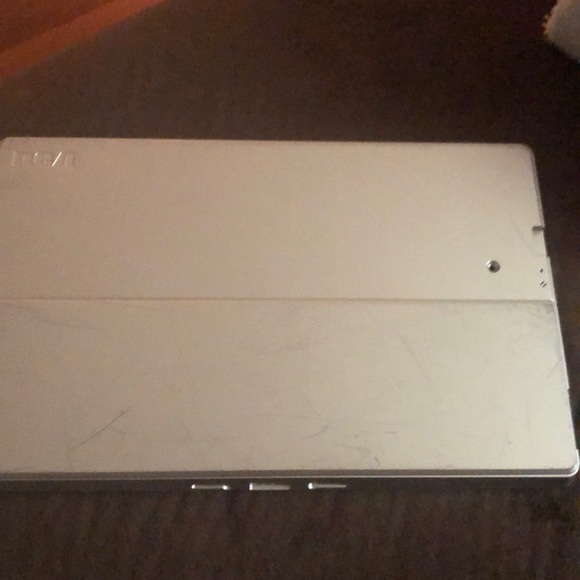 Android tablet - Picture 2 of 2